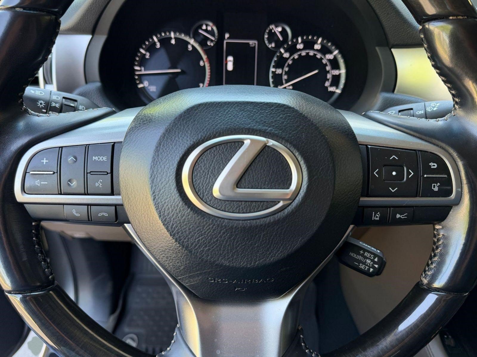 Used 2023 Lexus GX 460 Premium w/ Premium Package AWD/4WD image 16