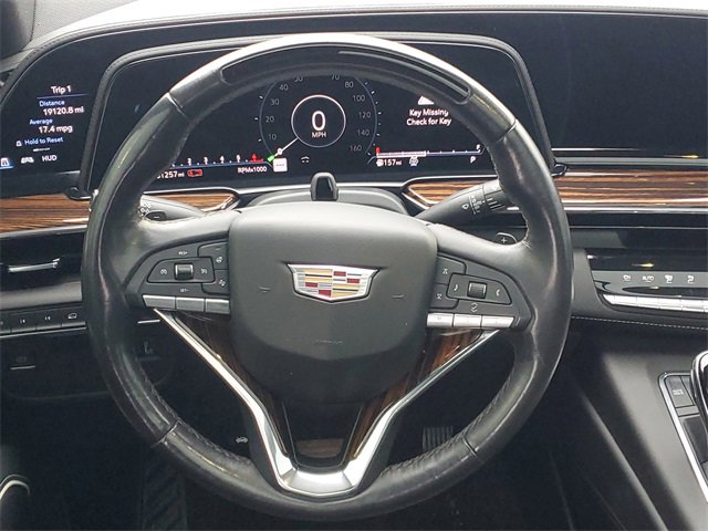 Used 2023 Cadillac Escalade Premium Luxury image 13