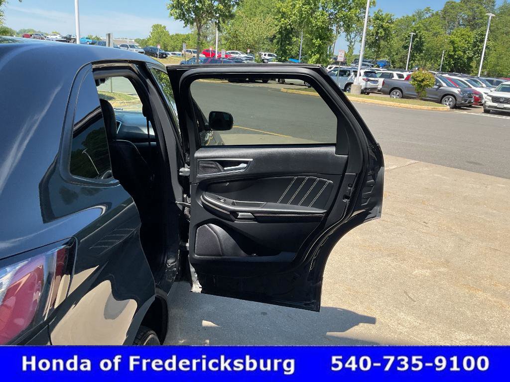 Used 2021 Ford Edge ST w/ Equipment Group 401A AWD/4WD image 18