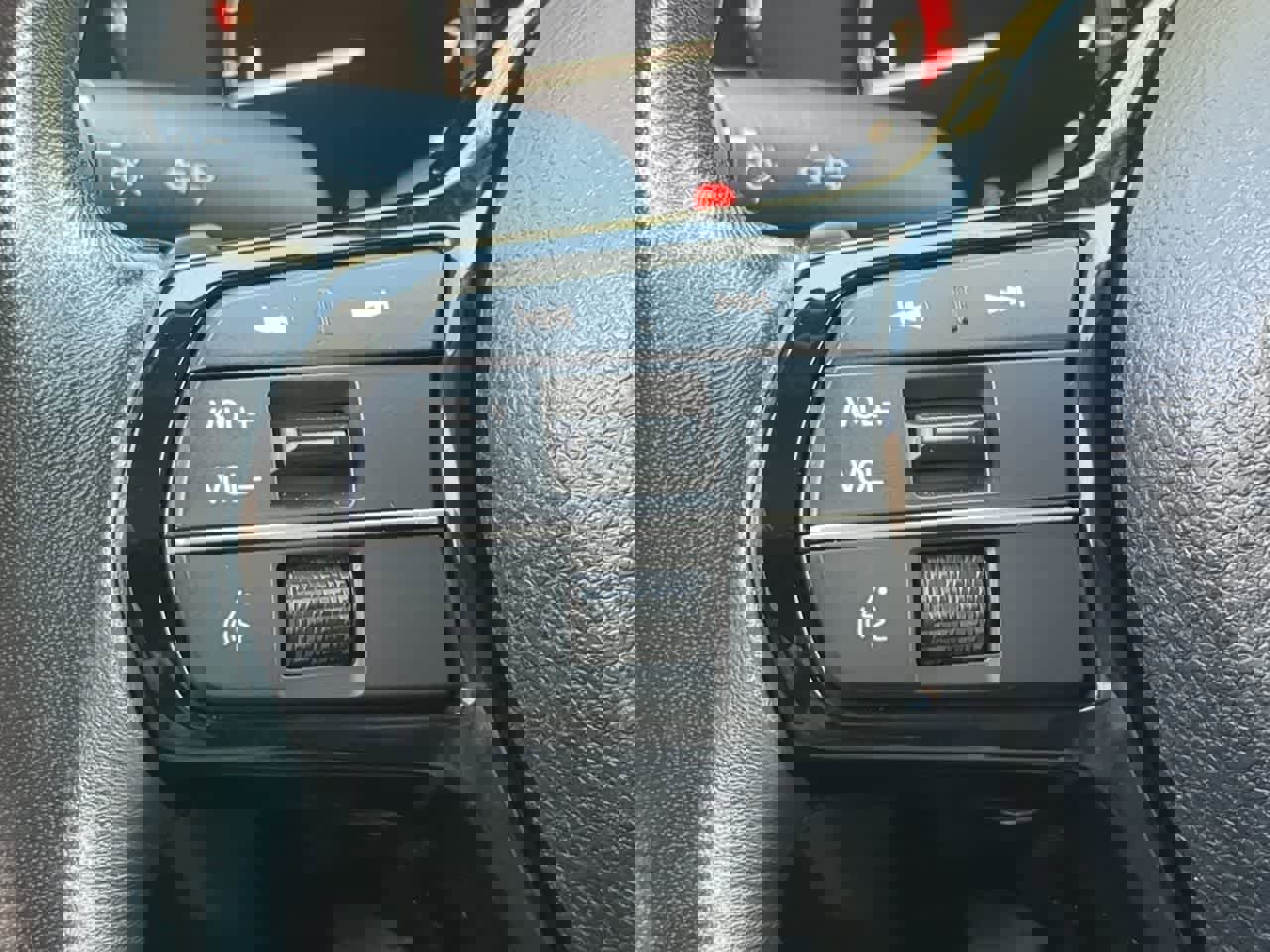 Used 2024 Acura Integra image 25