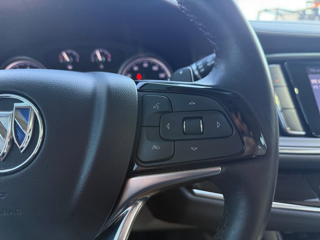 Used 2023 Buick Enclave Essence image 22