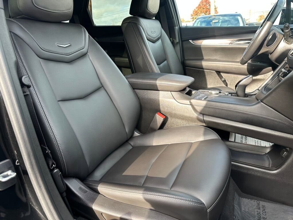 Used 2022 Cadillac XT5 Luxury image 29