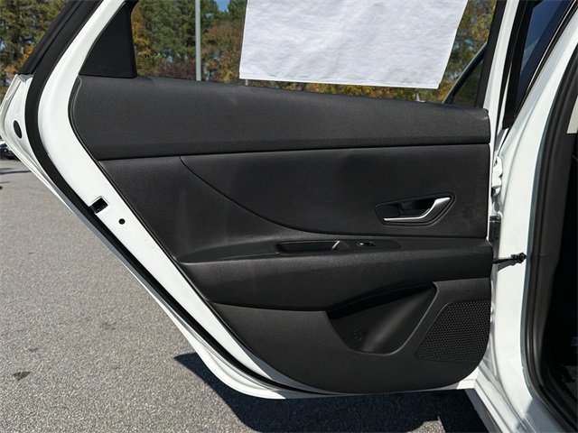 New 2026 Hyundai Elantra Blue image 21