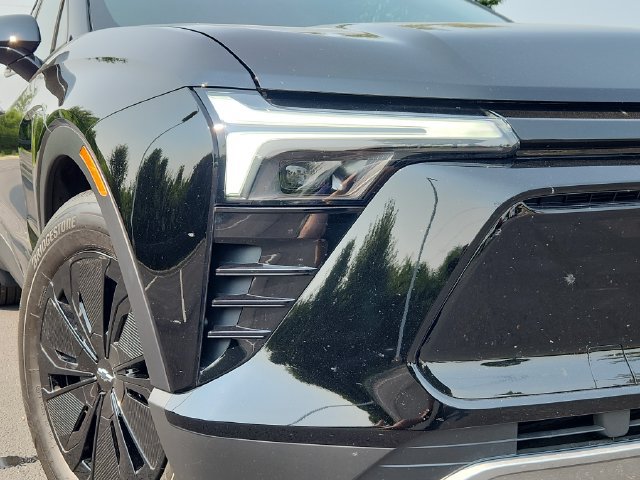 New 2026 Chevrolet Blazer EV LT FWD image 9