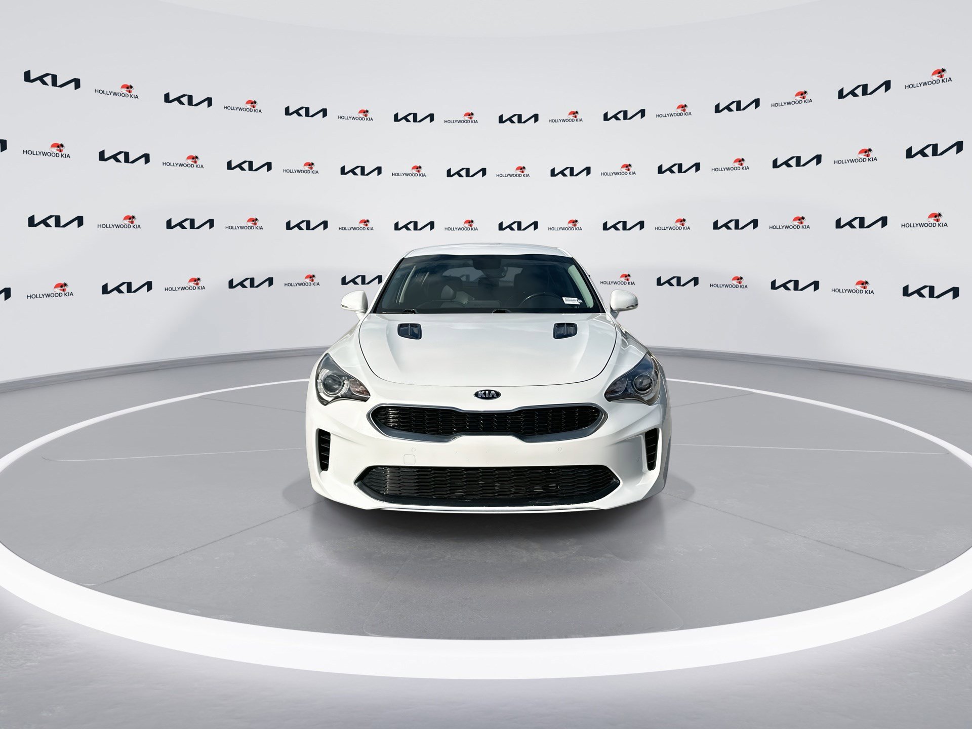 Used 2019 Kia Stinger image 3