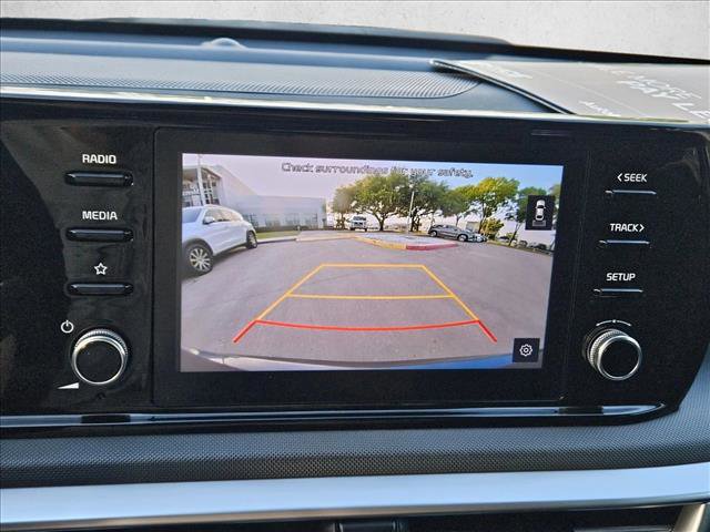 Used 2023 Kia K5 LXS image 13