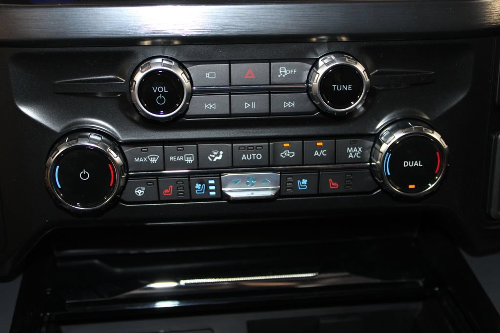 New 2026 Ford F250 Lariat w/ Black Appearance Package AWD/4WD image 52