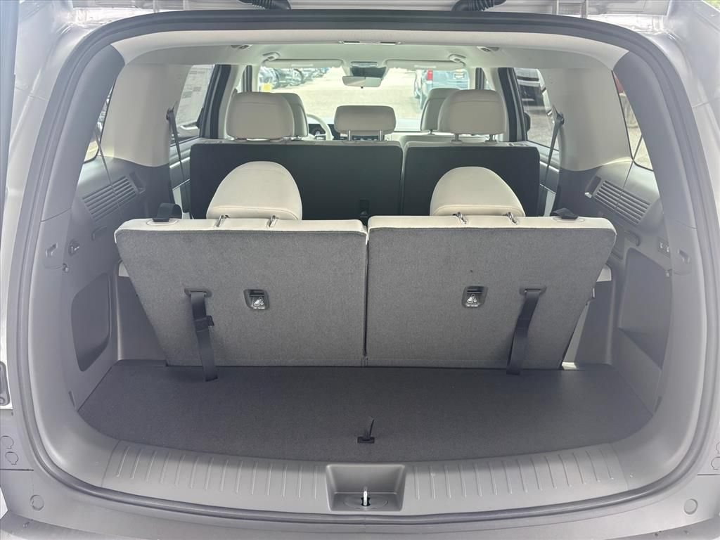New 2026 Hyundai Santa Fe SE FWD image 3
