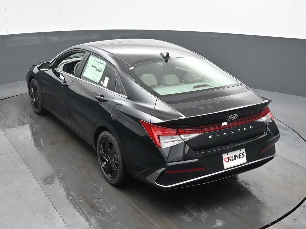 New 2026 Hyundai Elantra SEL Sport image 43