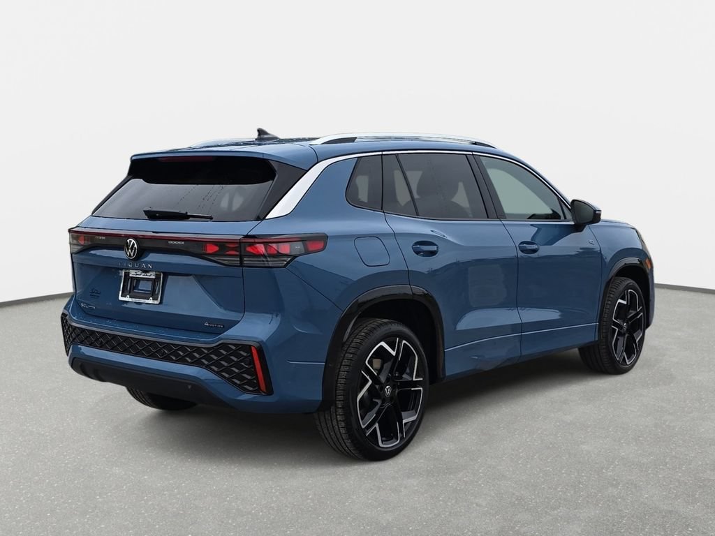 New 2026 Volkswagen Tiguan SEL R-Line AWD/4WD image 5