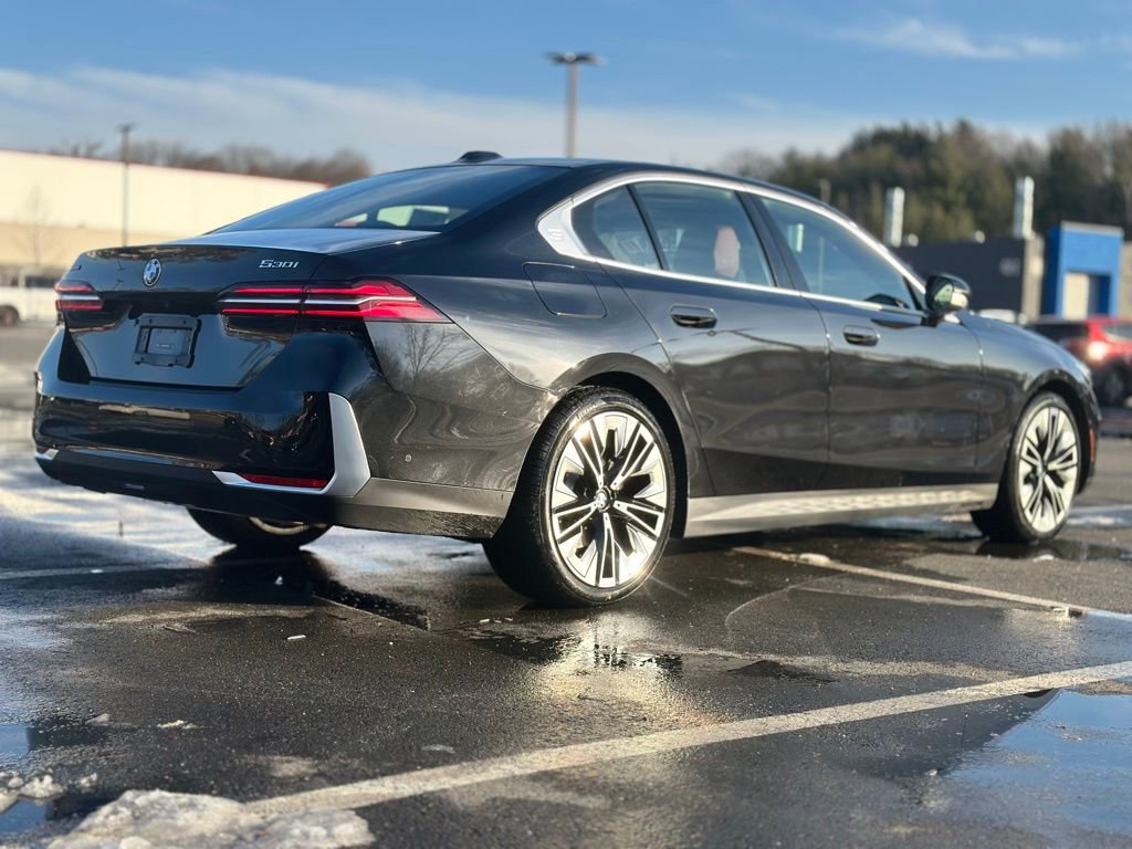 Certified 2024 BMW 530i xDrive w/ Premium Package image 7