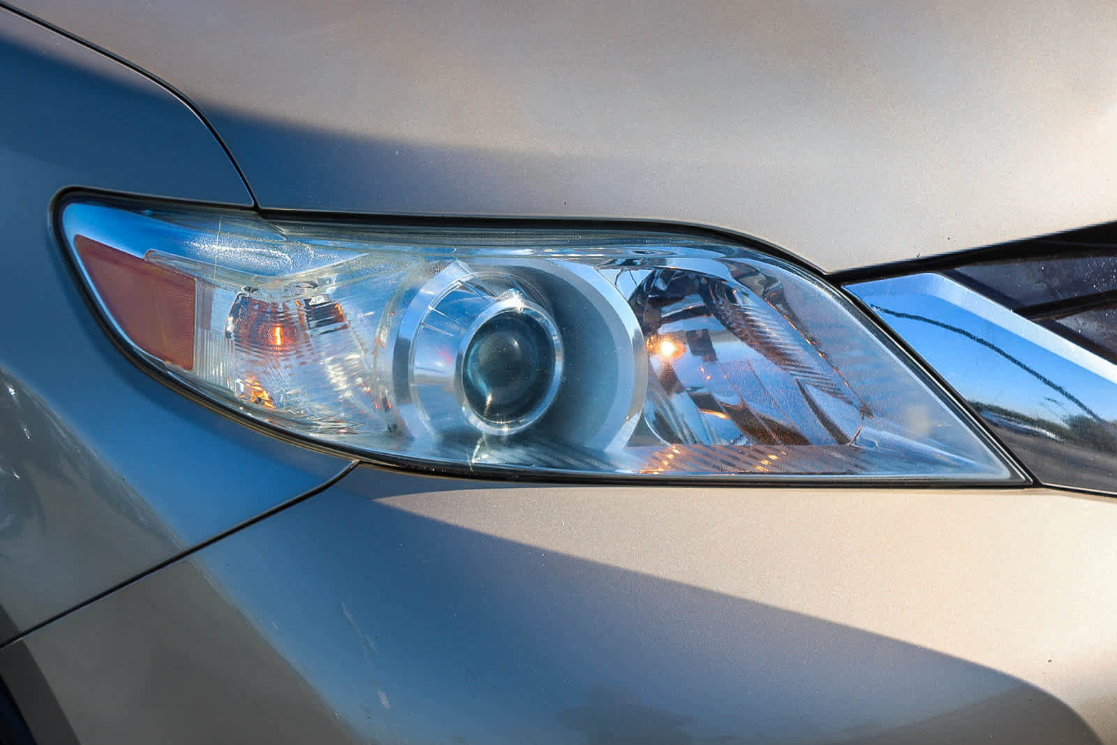 Used 2013 Toyota Sienna LE FWD image 4