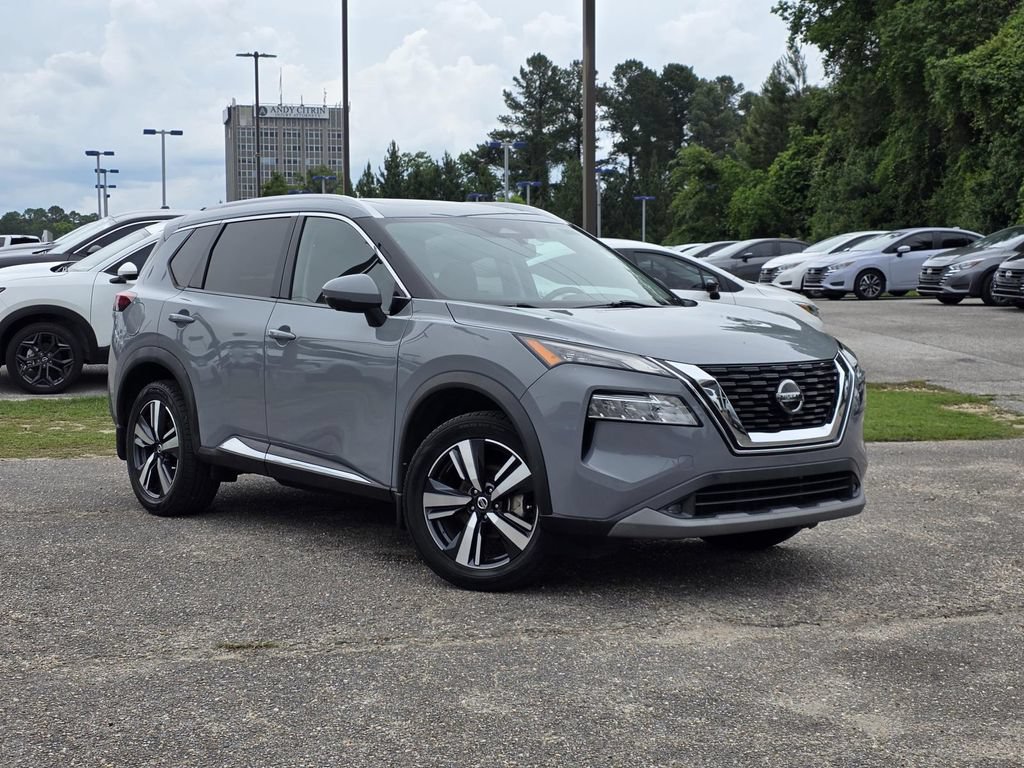 Used 2021 Nissan Rogue SL FWD image 2