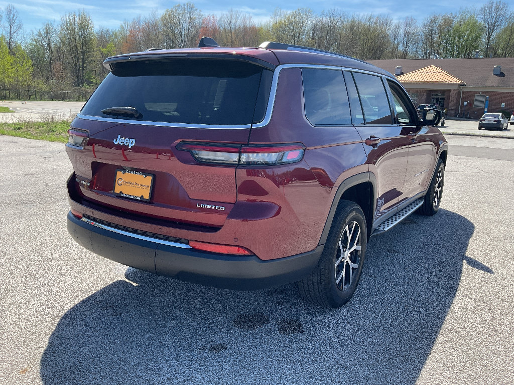 Used 2023 Jeep Grand Cherokee L Limited AWD/4WD image 7