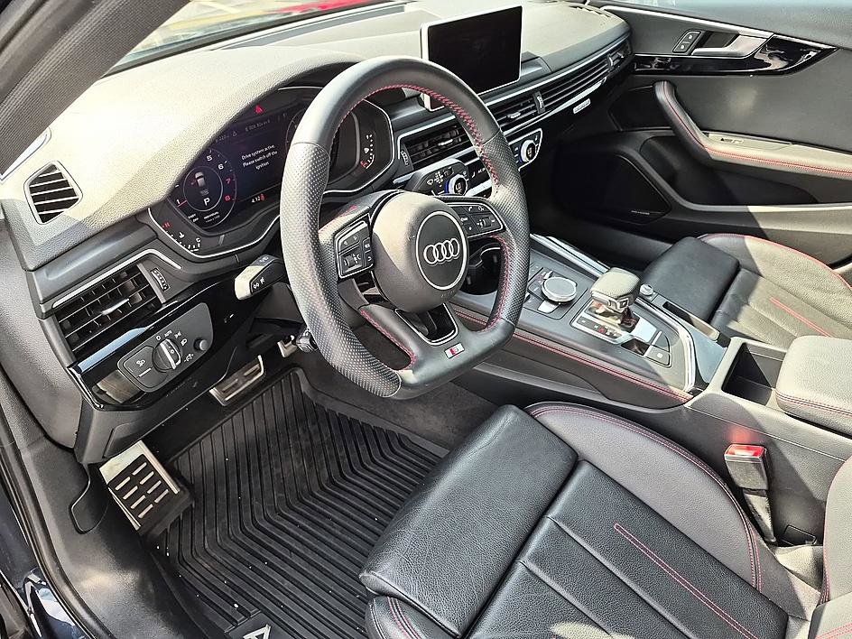 Used 2018 Audi A4 2.0T Premium Plus w/ Premium Plus Package AWD/4WD image 16