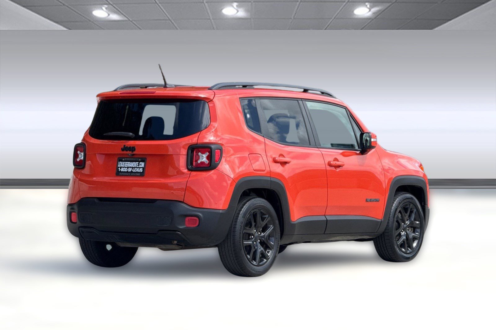 Used 2017 Jeep Renegade Altitude FWD image 8