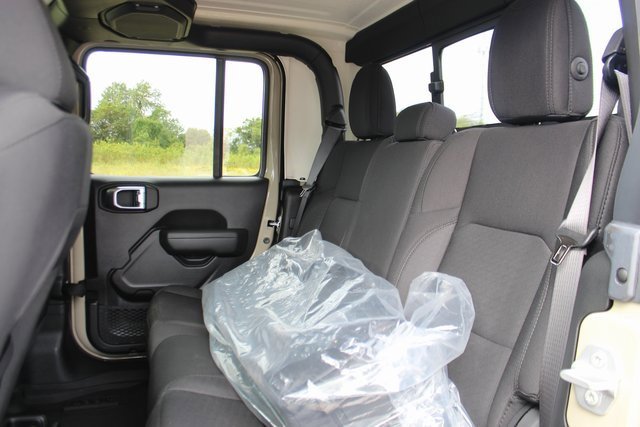 Used 2022 Jeep Gladiator Sport image 25
