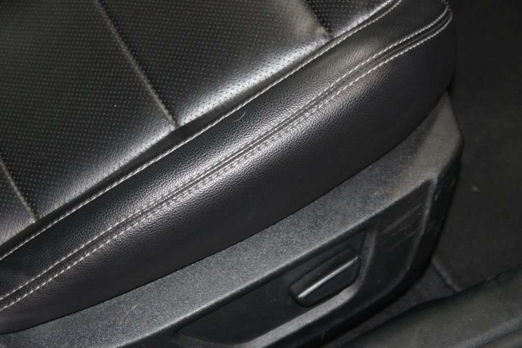 Used 2021 Ford Mustang Premium RWD image 21