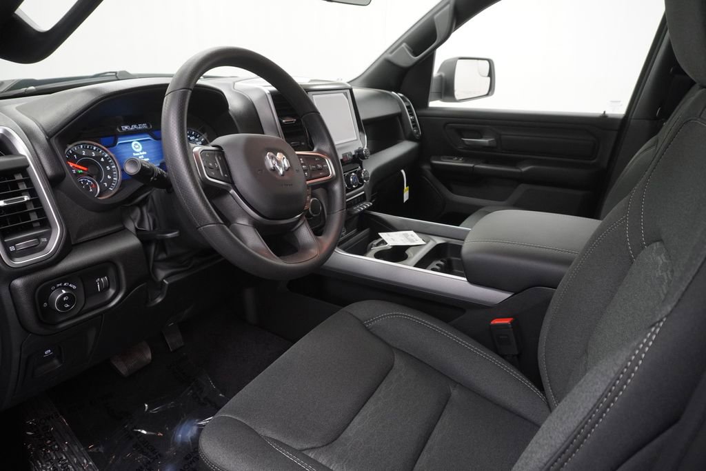 New 2026 RAM 1500 Express AWD/4WD image 16