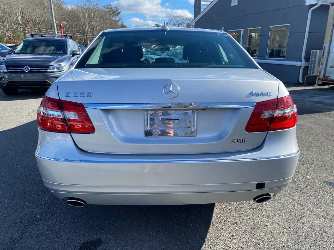 Used 2013 Mercedes-Benz E 350 4MATIC Sedan image 4
