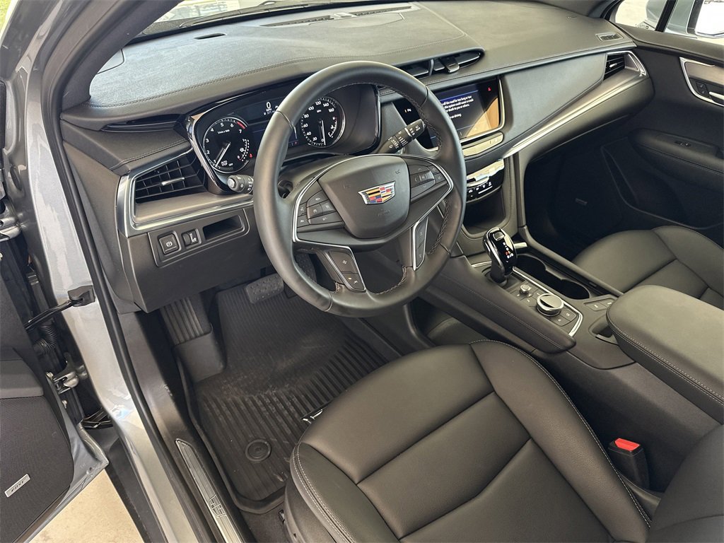 New 2025 Cadillac XT5 Luxury w/ LPO, Floor Liner Package image 10
