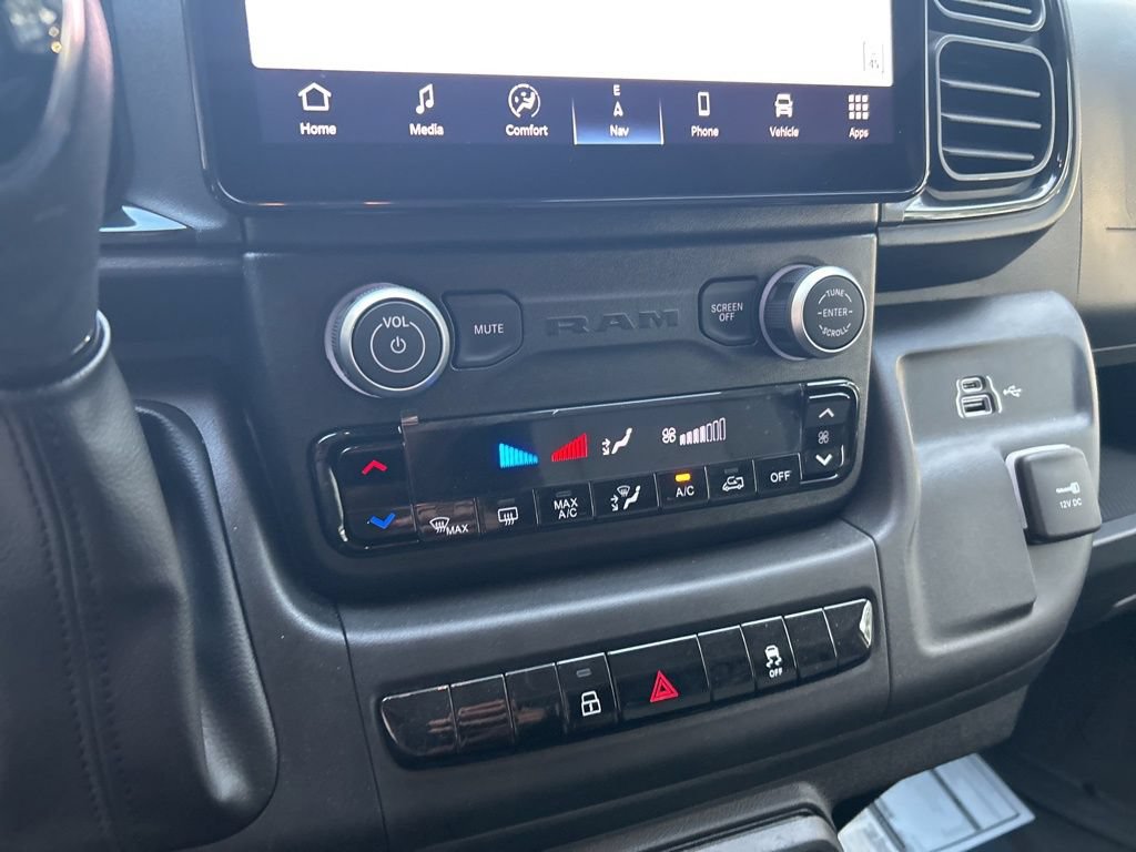 New 2026 RAM ProMaster 2500 w/ Premium Convenience Group FWD image 38