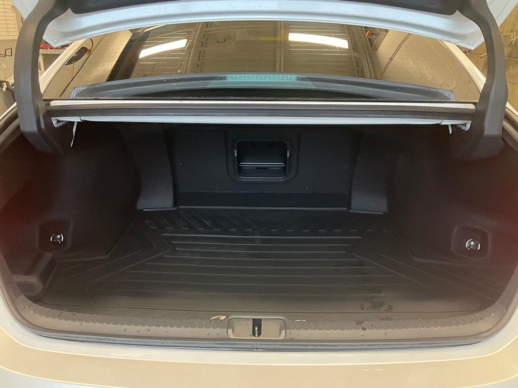 Used 2025 Lexus ES 350 Luxury w/ Accessory Package (Z1) image 31