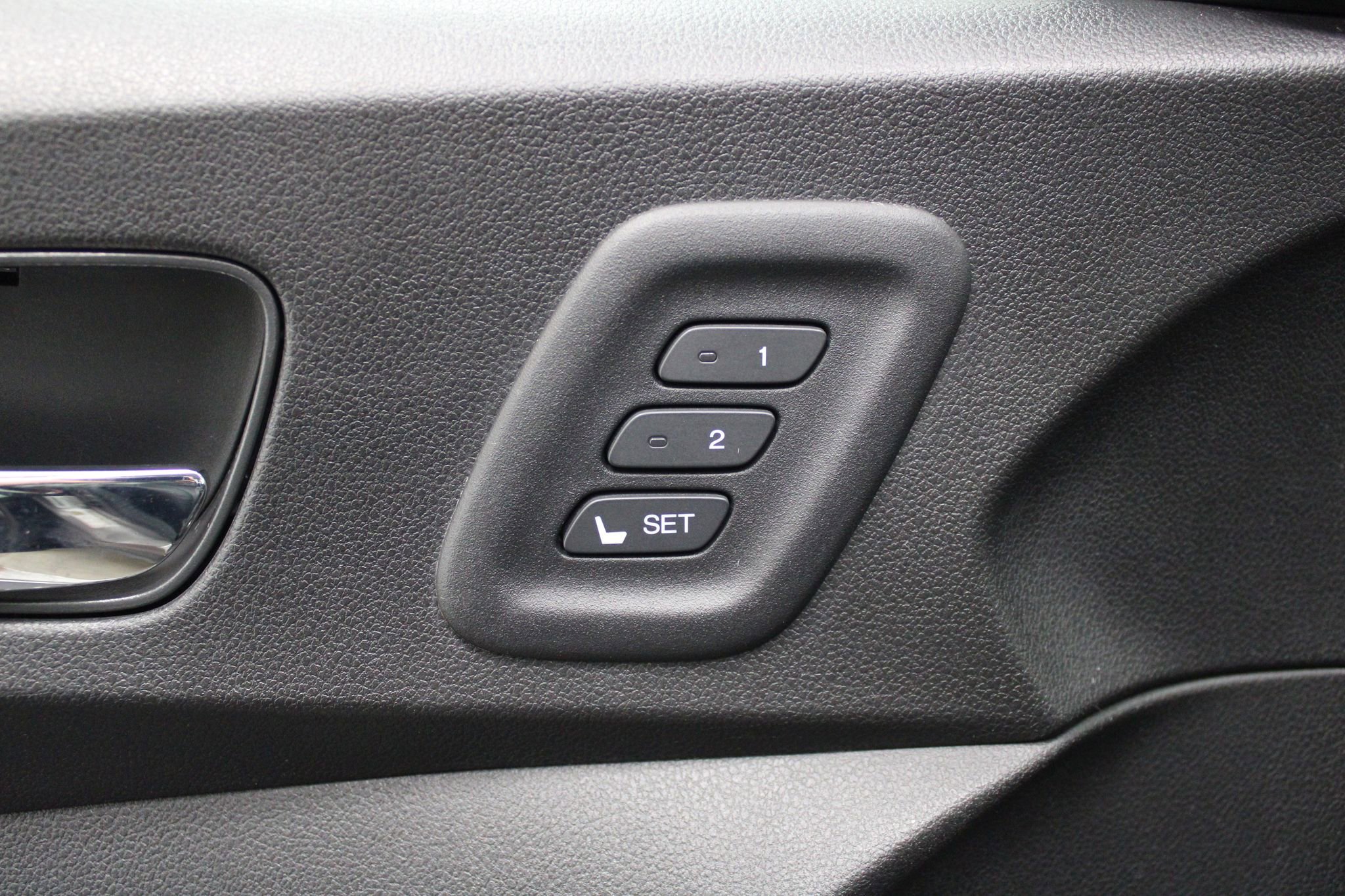 Used 2015 Honda CR-V Touring image 13