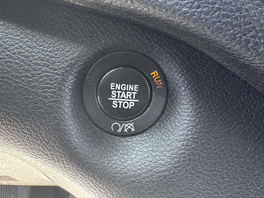 Used 2019 Jeep Cherokee Limited AWD/4WD image 24