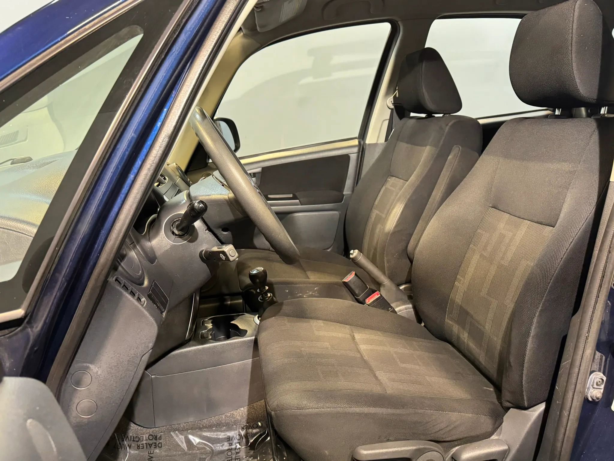 Used 2011 Suzuki SX4 Hatchback 4D image 9