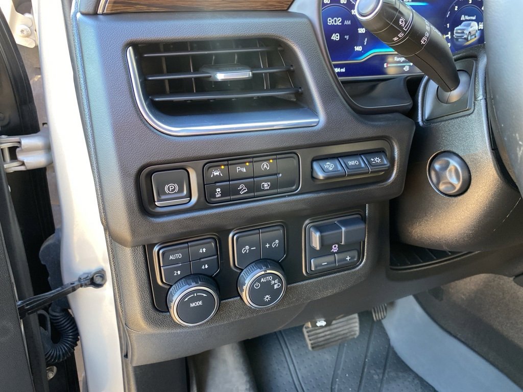 Used 2023 Chevrolet Tahoe Premier w/ Premium Package image 25