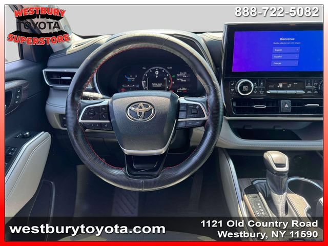 Used 2023 Toyota Highlander Platinum AWD/4WD image 19
