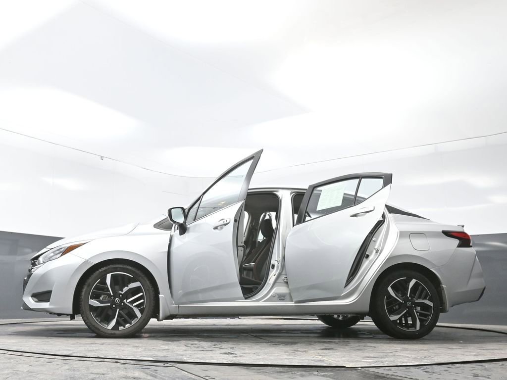 Used 2023 Nissan Versa SR w/ Trunk Package FWD image 75