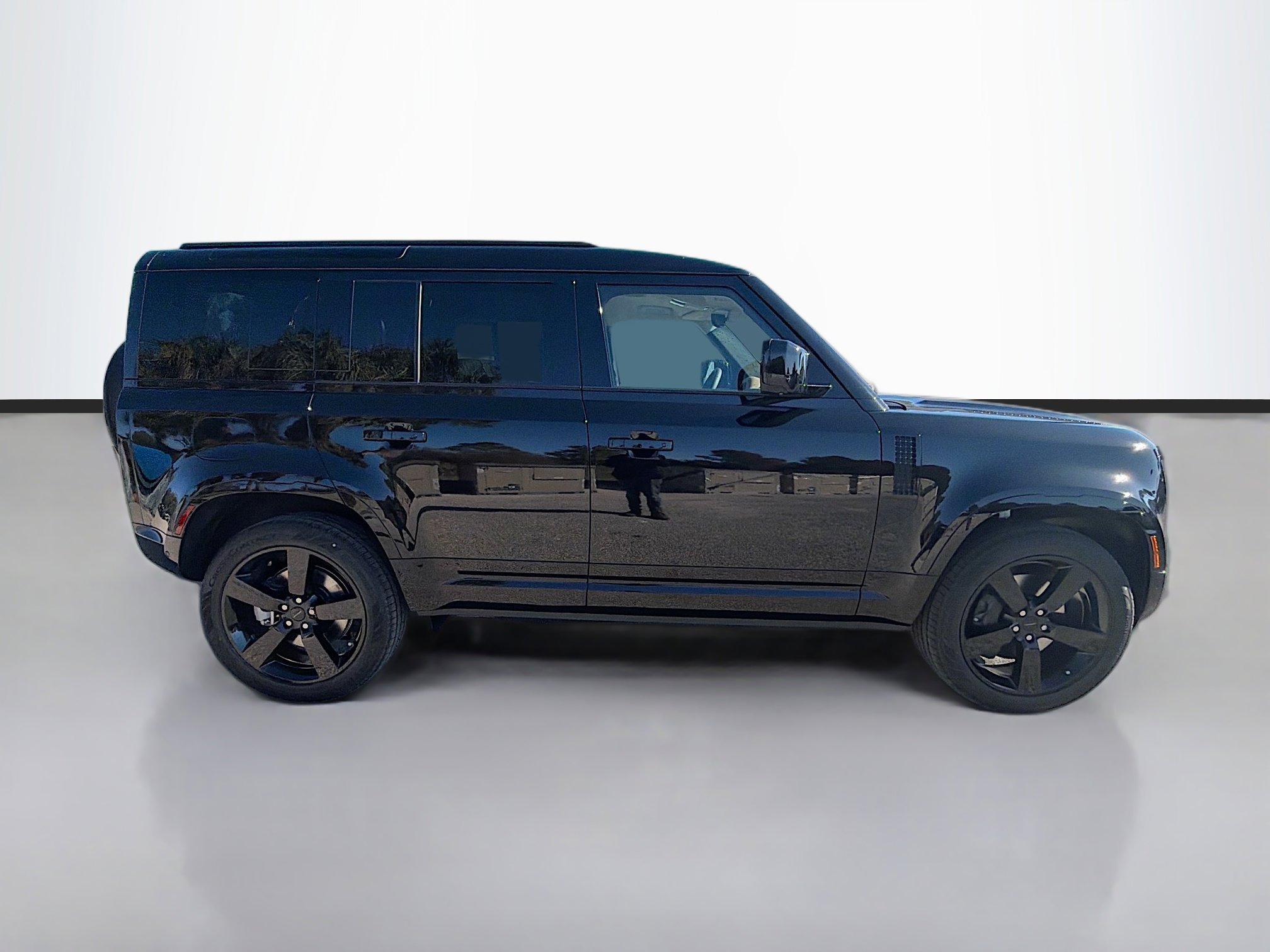 New 2026 Land Rover Defender 110 X-Dynamic SE image 6