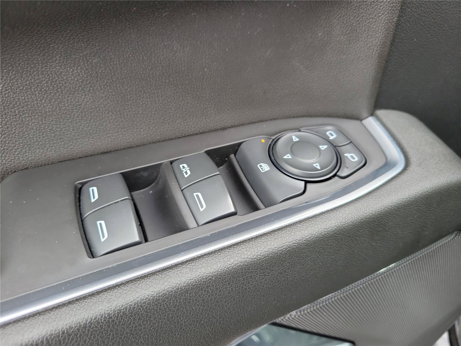 Used 2024 GMC Sierra 1500 Elevation AWD/4WD image 21