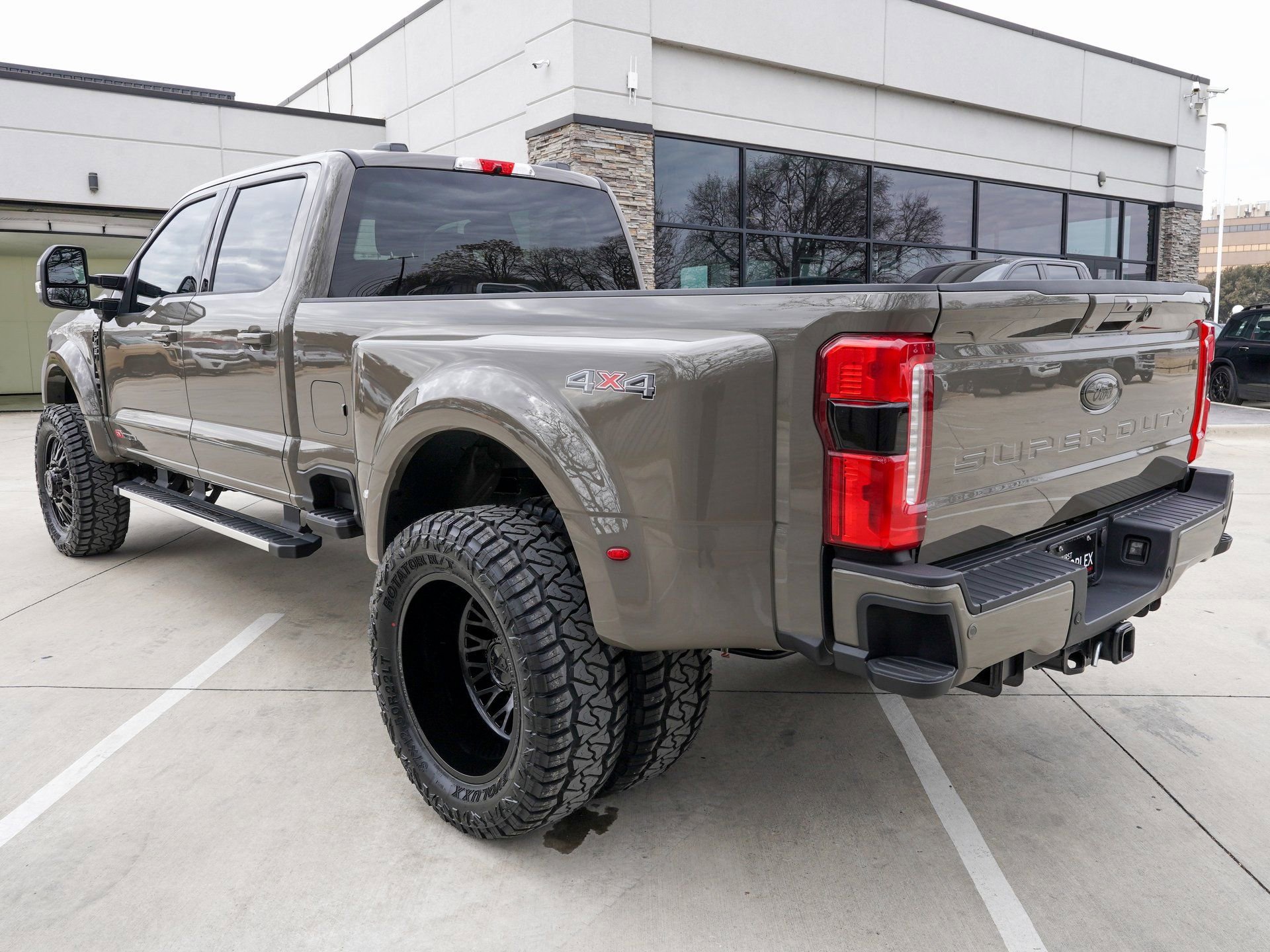 Used 2026 Ford F450 Lariat image 5