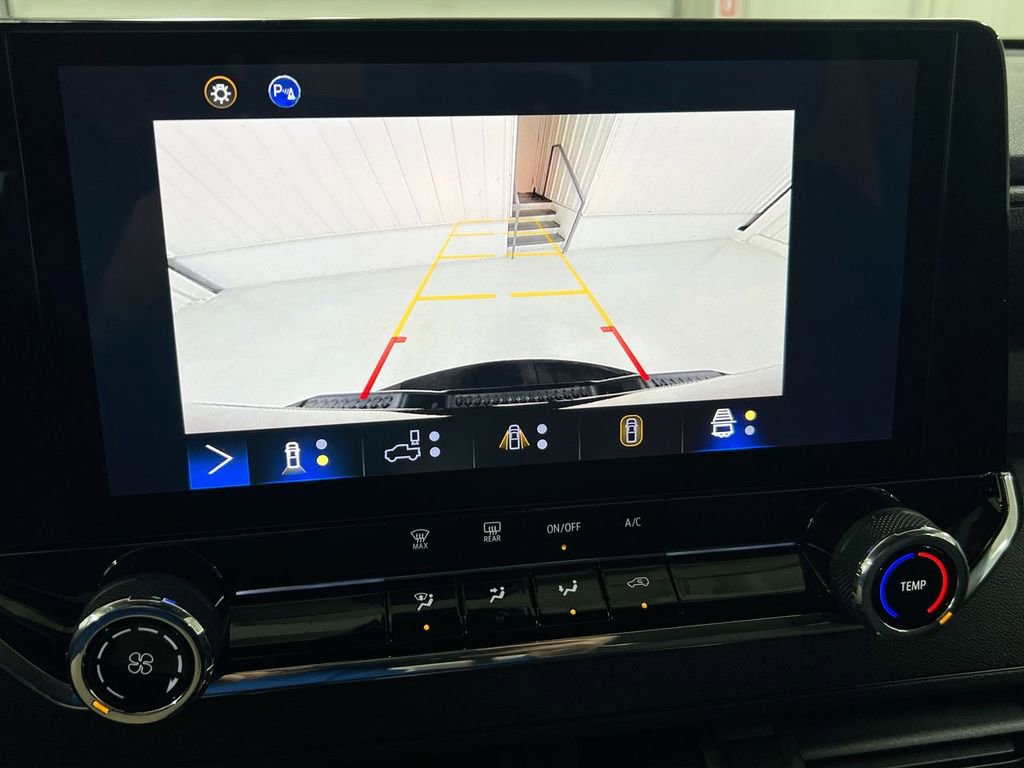 Used 2024 Chevrolet Colorado Trail Boss w/ Technology Package AWD/4WD image 15