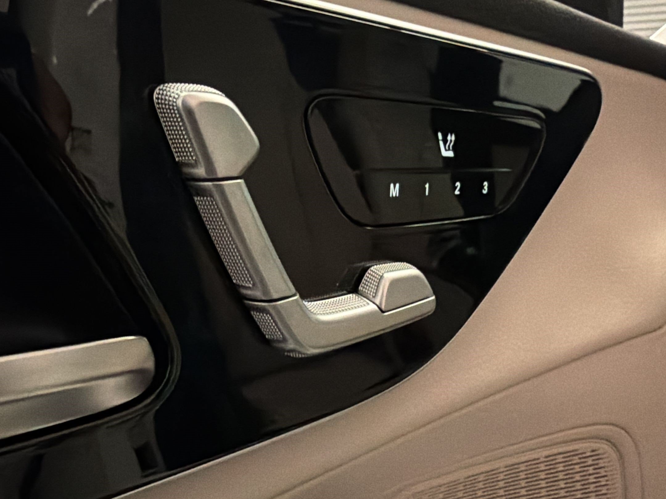 Certified 2026 Mercedes-Benz GLC 300 image 16