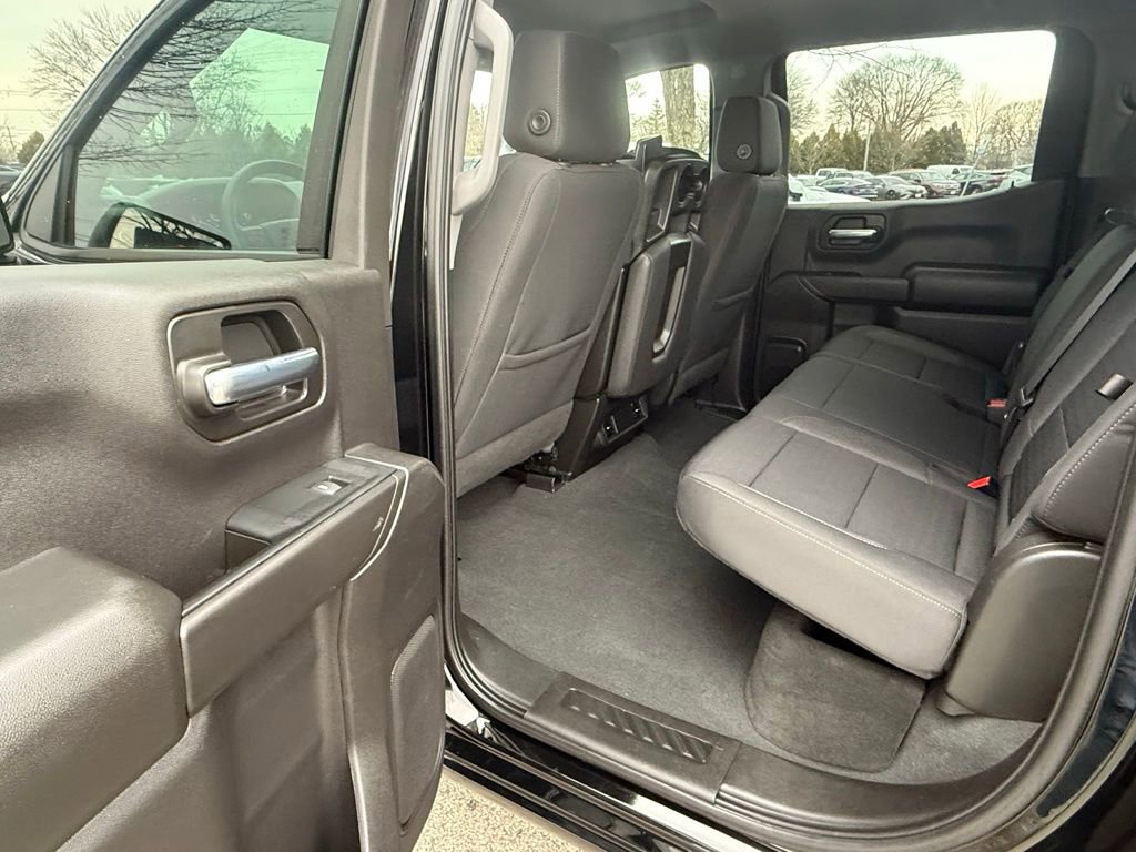 Used 2023 Chevrolet Silverado 1500 Custom image 12