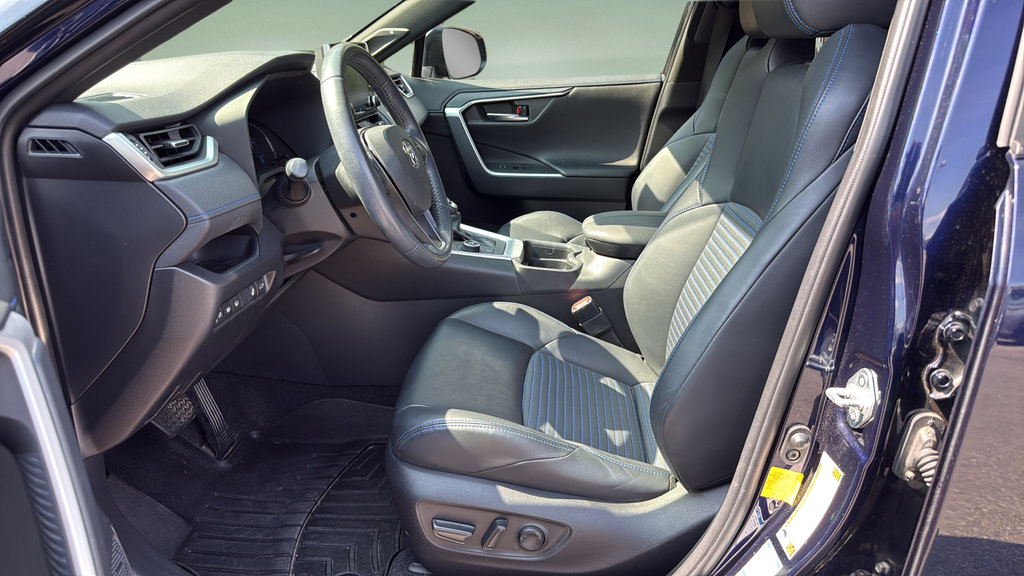 Used 2019 Toyota RAV4 XSE AWD/4WD image 11