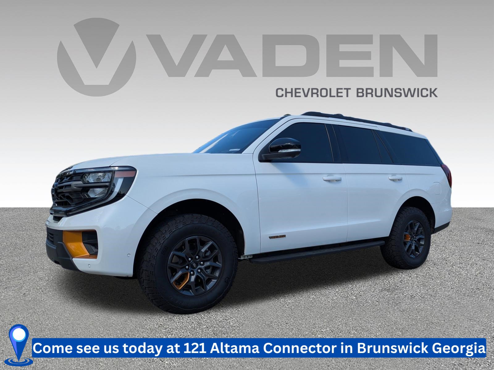 Used 2025 Ford Expedition Tremor image 1