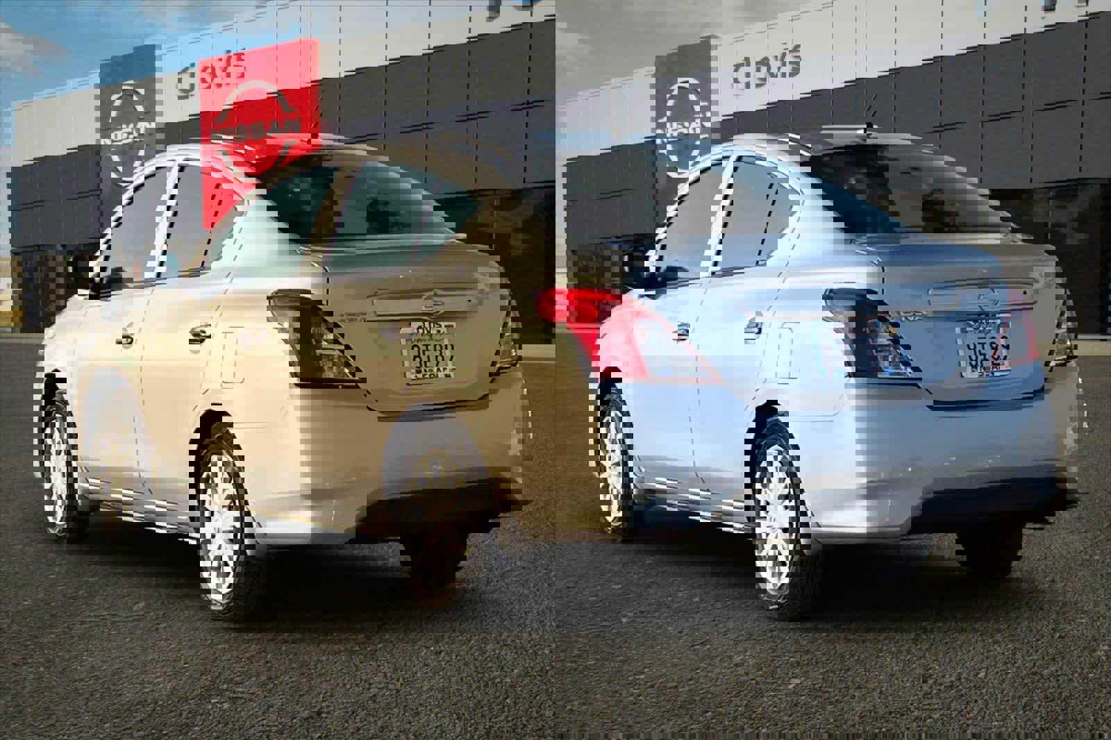 Used 2017 Nissan Versa S image 7