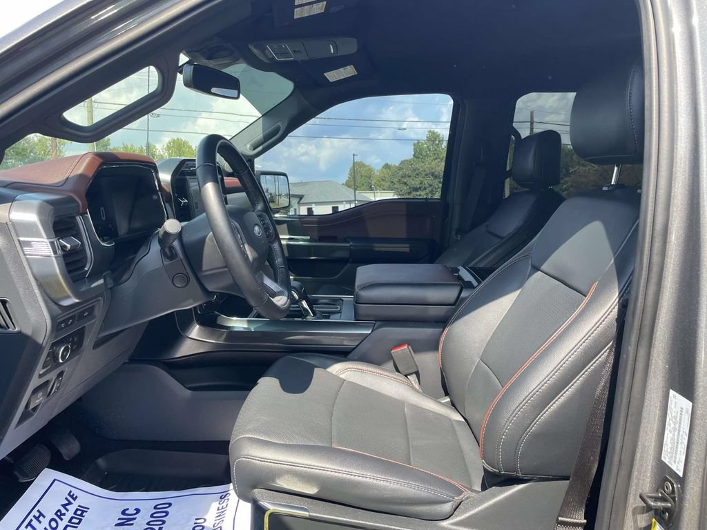 Used 2022 Ford F150 Lariat w/ Equipment Group 502A High AWD/4WD image 17