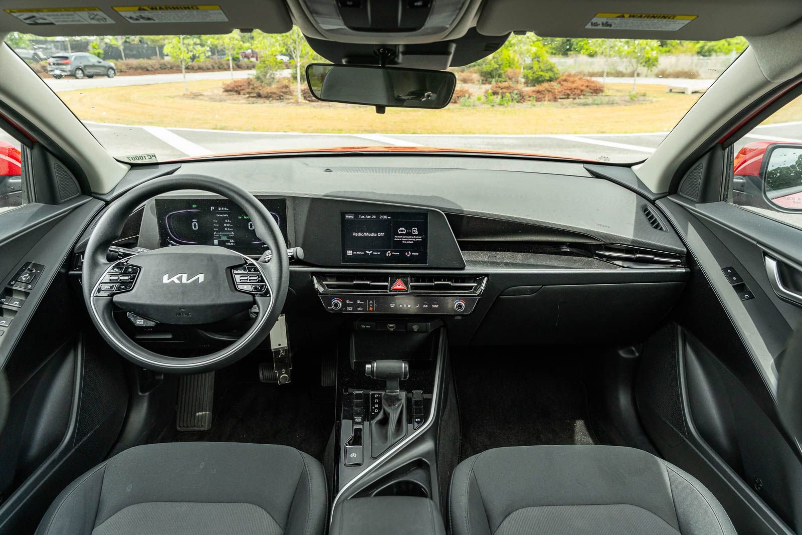 Used 2024 Kia Niro LX FWD image 21