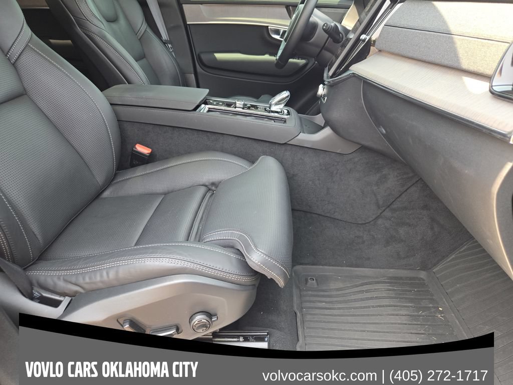 Certified 2026 Volvo XC90 B6 Ultra AWD/4WD image 16