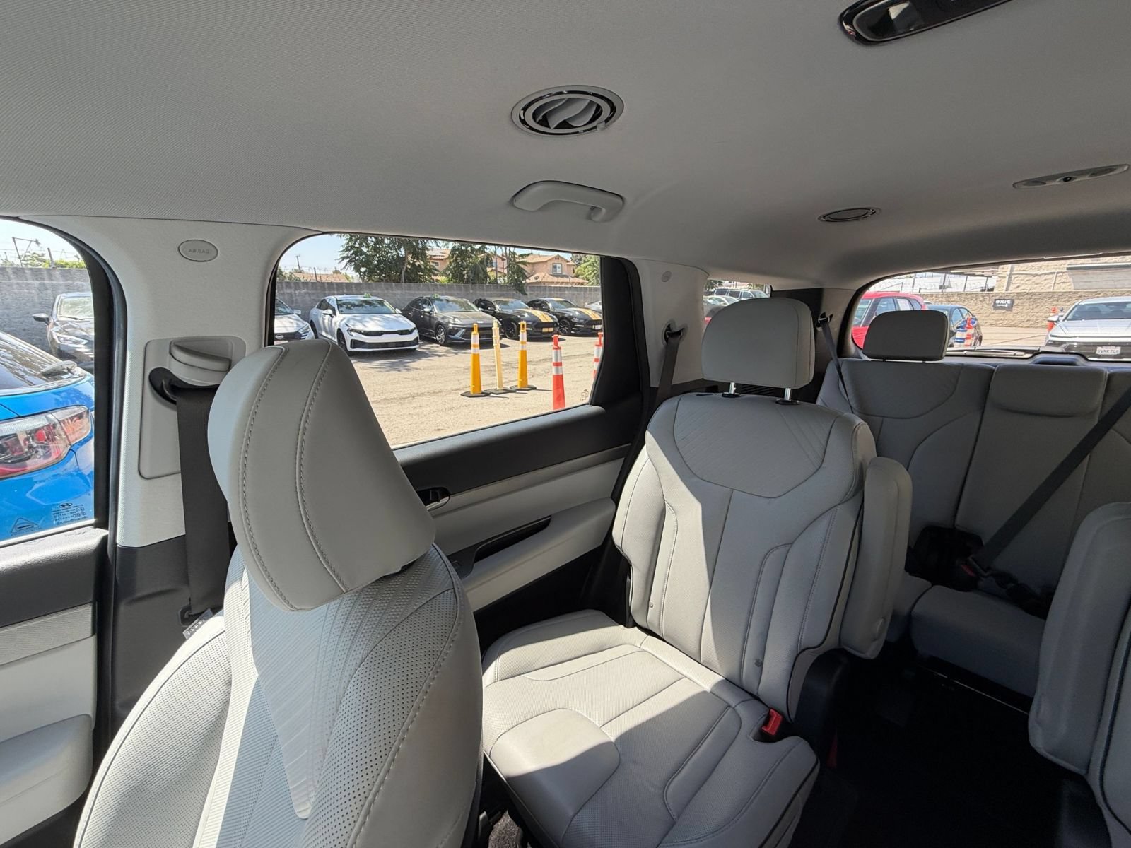 Used 2025 Hyundai Palisade SEL FWD image 43