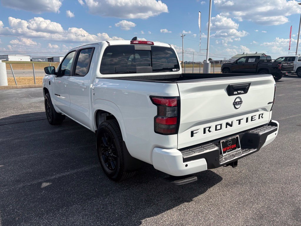 New 2027 Nissan Frontier SV w/ Tow Package AWD/4WD image 6