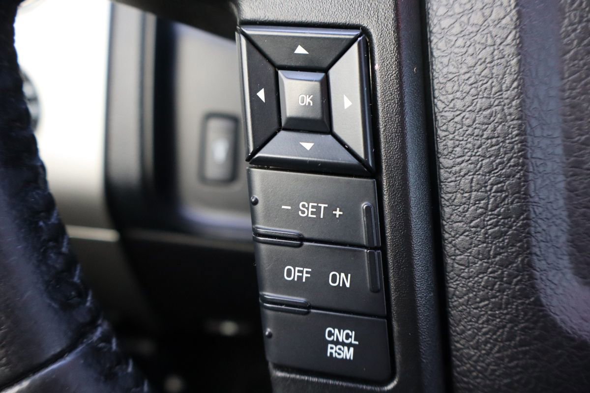 Used 2015 Ford Expedition EL XLT w/ Equipment Group 202A image 31