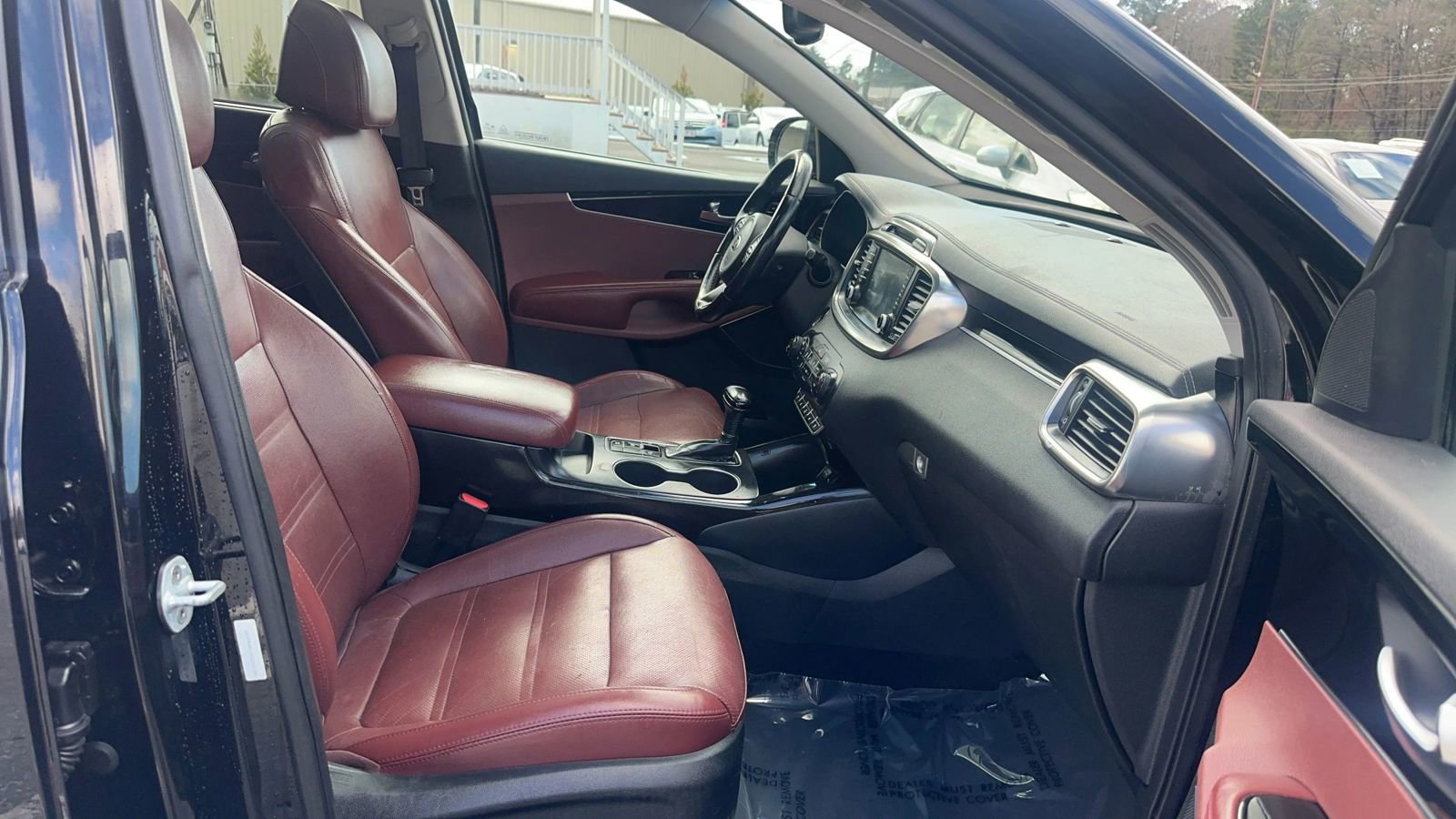 Used 2017 Kia Sorento SX image 40