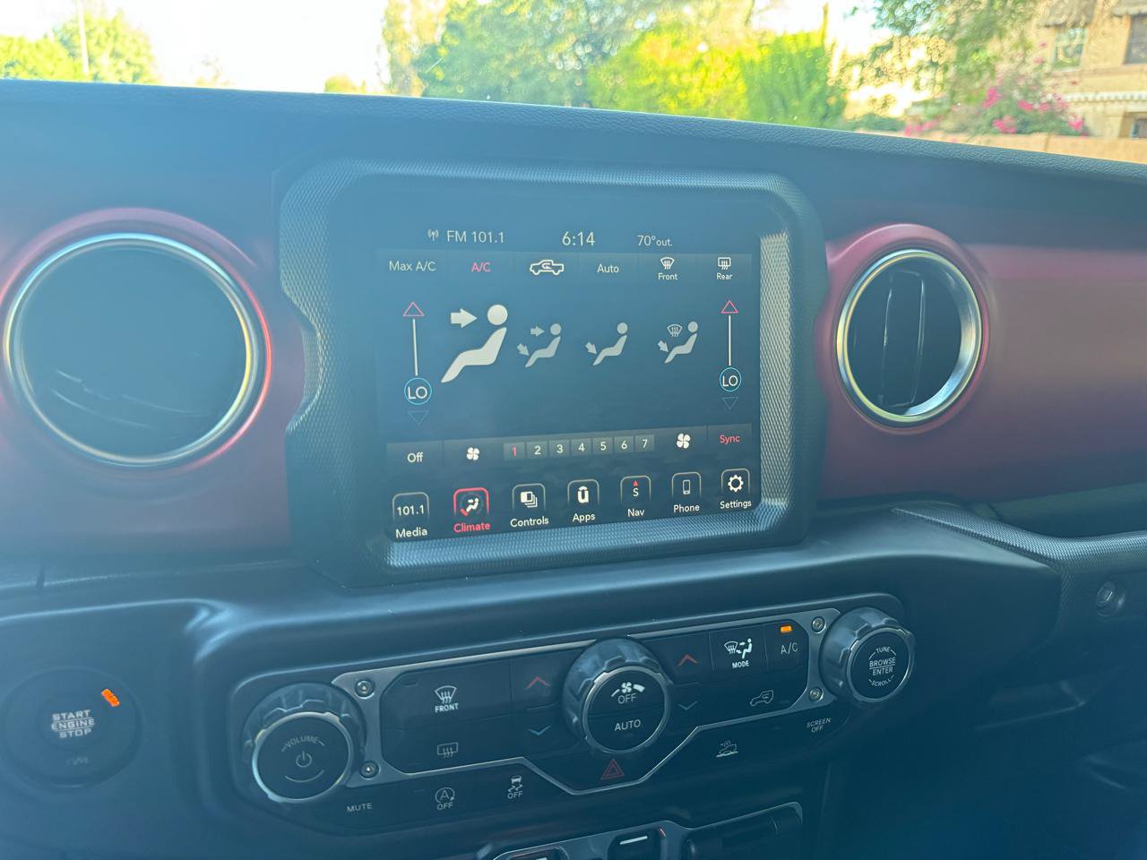 Used 2022 Jeep Gladiator Rubicon AWD/4WD image 33